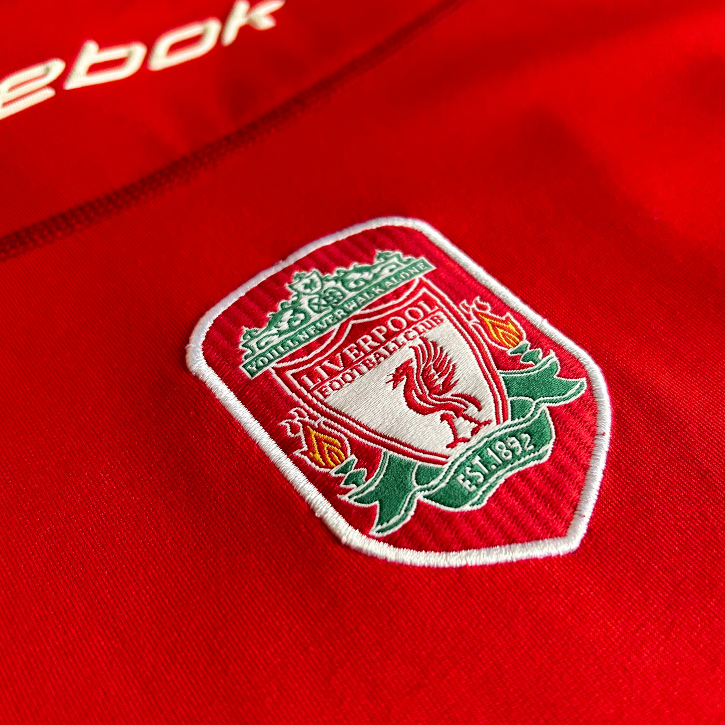 2002-04 Liverpool Home Shirt - L