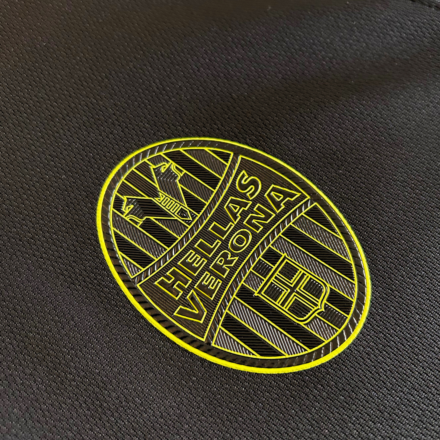 2015-16 Hellas Verona Away Shirt - L