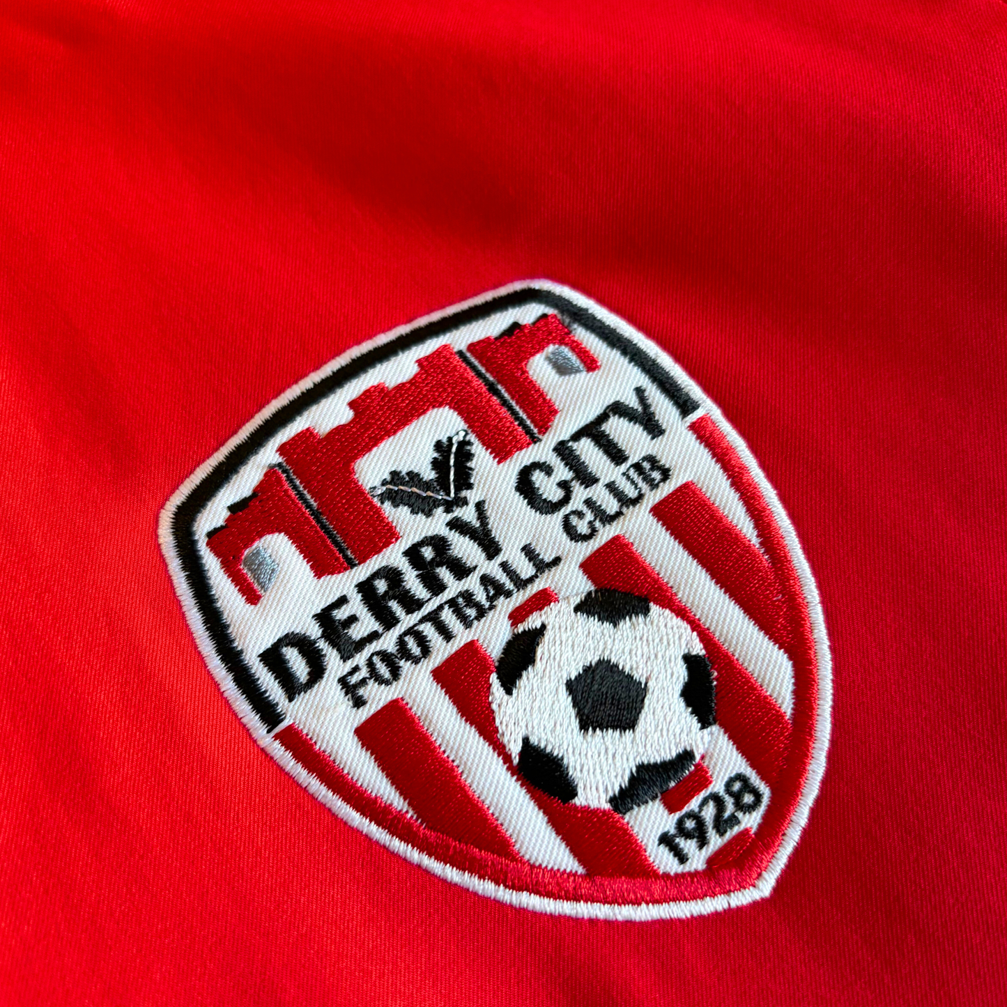 2013-14 Derry City Track Jacket - L
