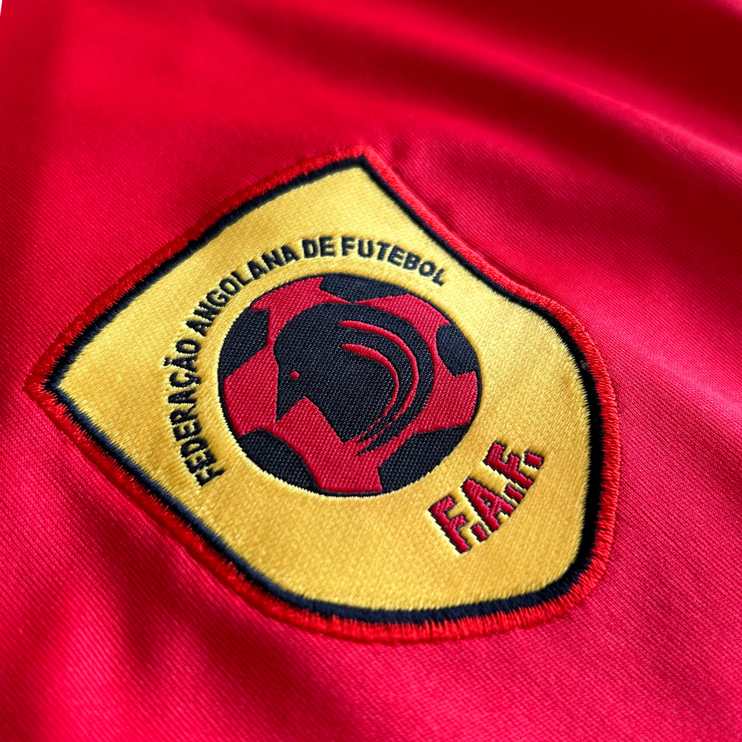 2006 Angola Home Shirt - L