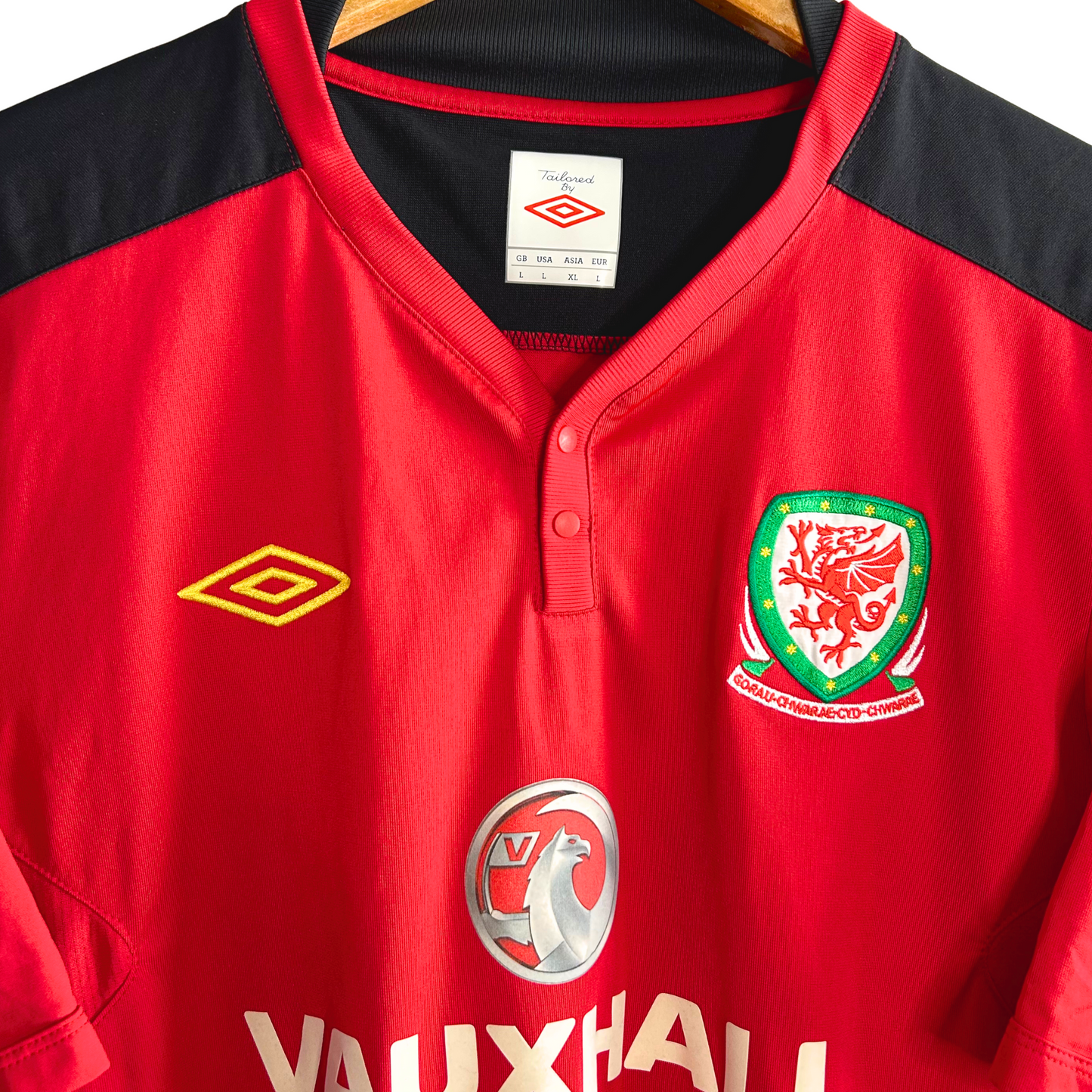 2011 Wales Training Shirt - L