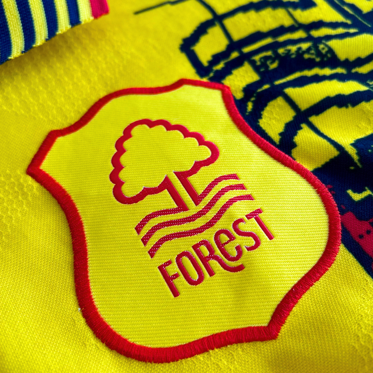 1995-97 Nottingham Forest Away Shirt - M