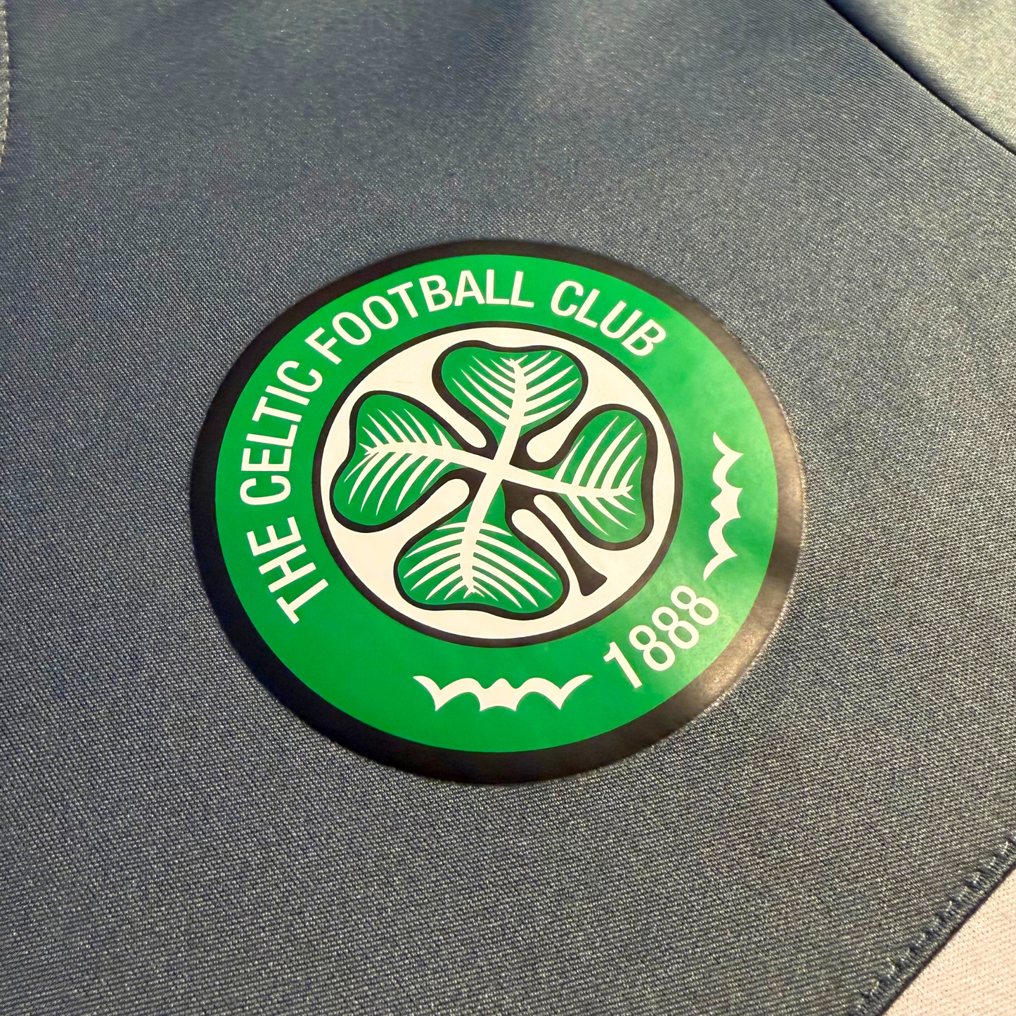 2011-12 Celtic Training Shirt - S