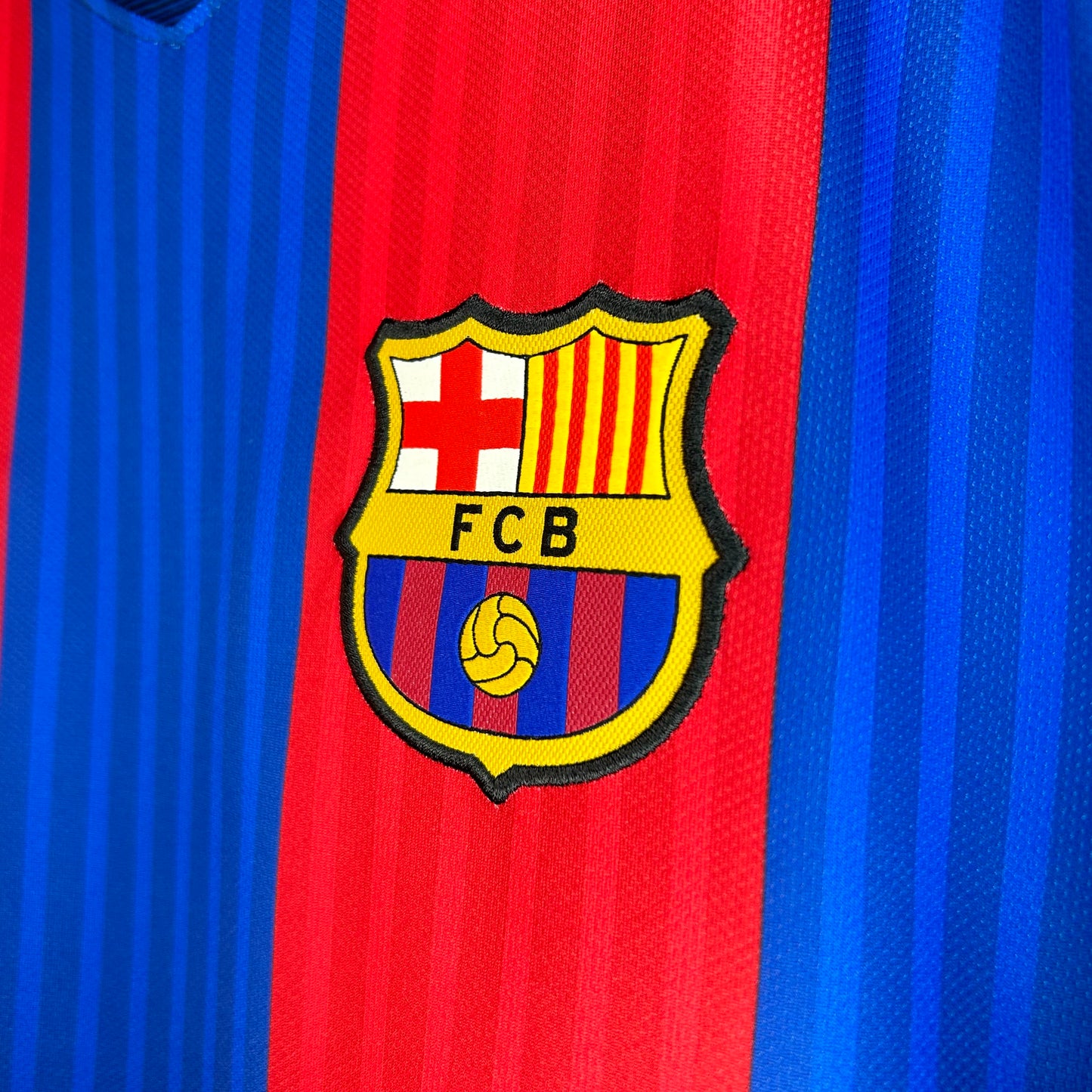 2016-17 Barcelona Sponsorless Home Shirt - Large - Messi 10