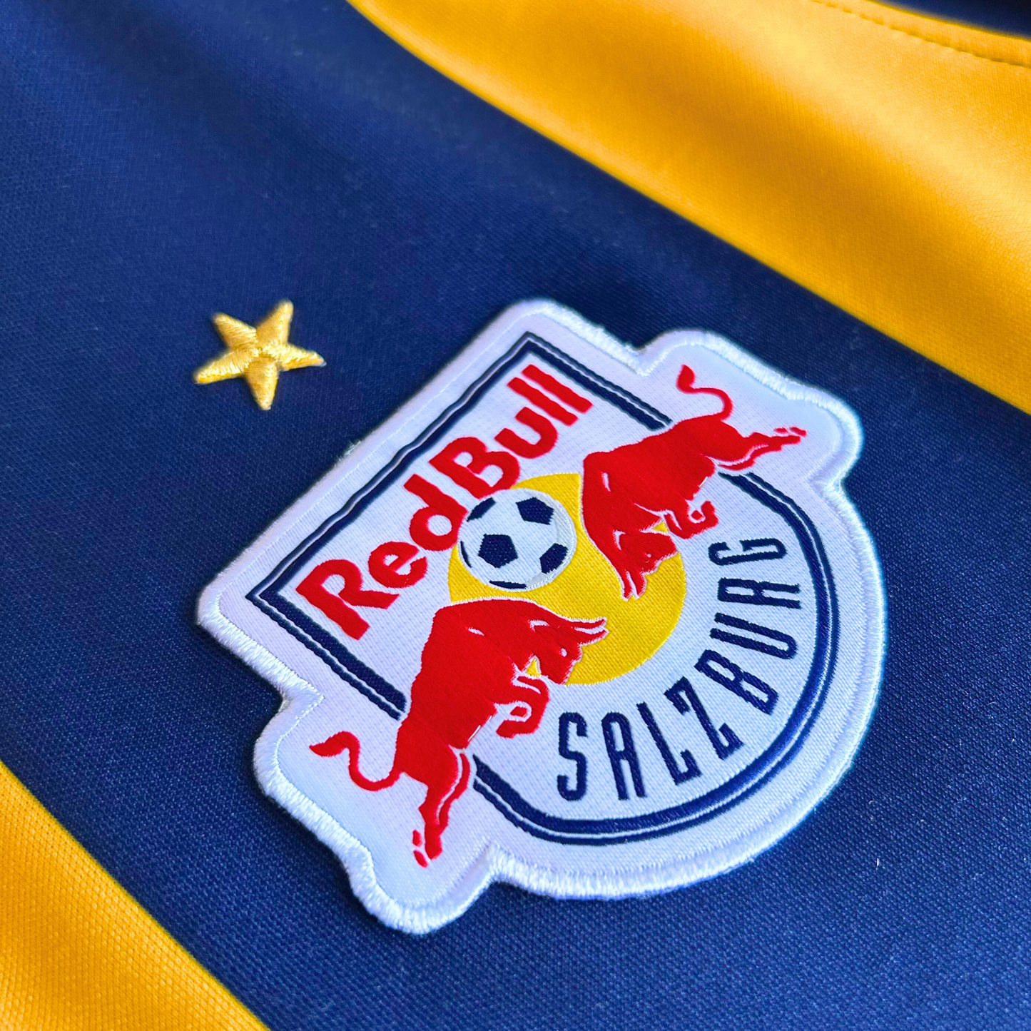 2019-20 RB Salzburg Away Shirt “Haaland 30” - M