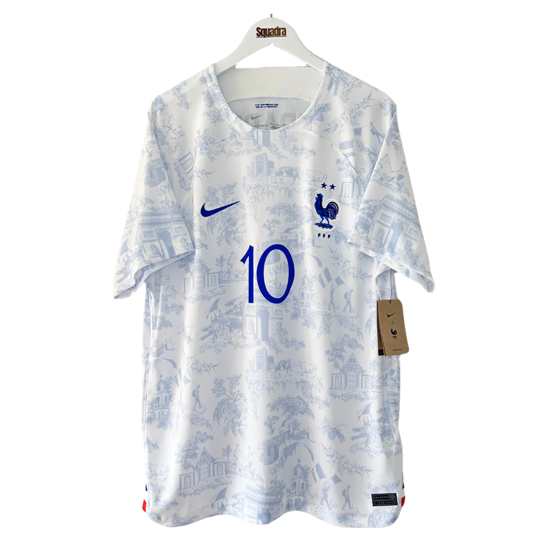 2022 France Away Shirt BNWT - Mbappe 10