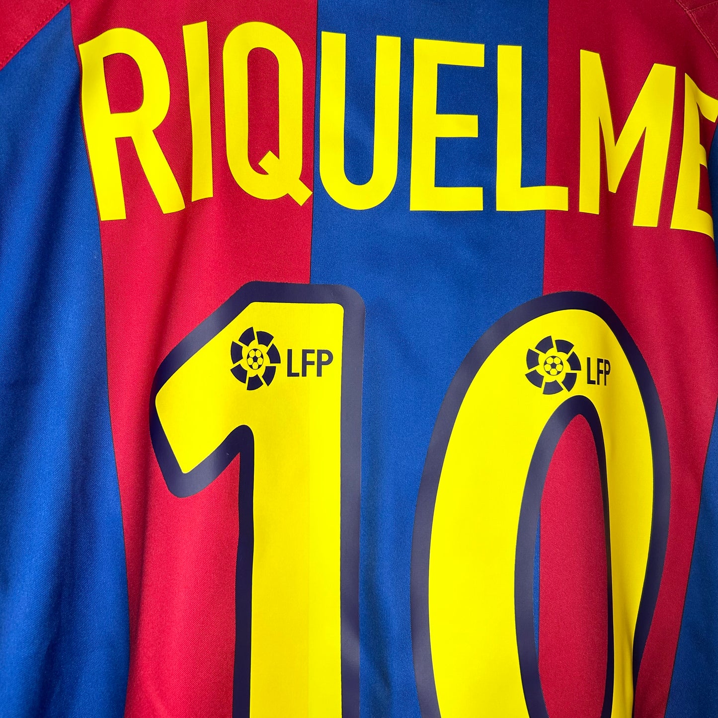 2002-03 Barcelona Home Shirt - Medium - Riquelme 10