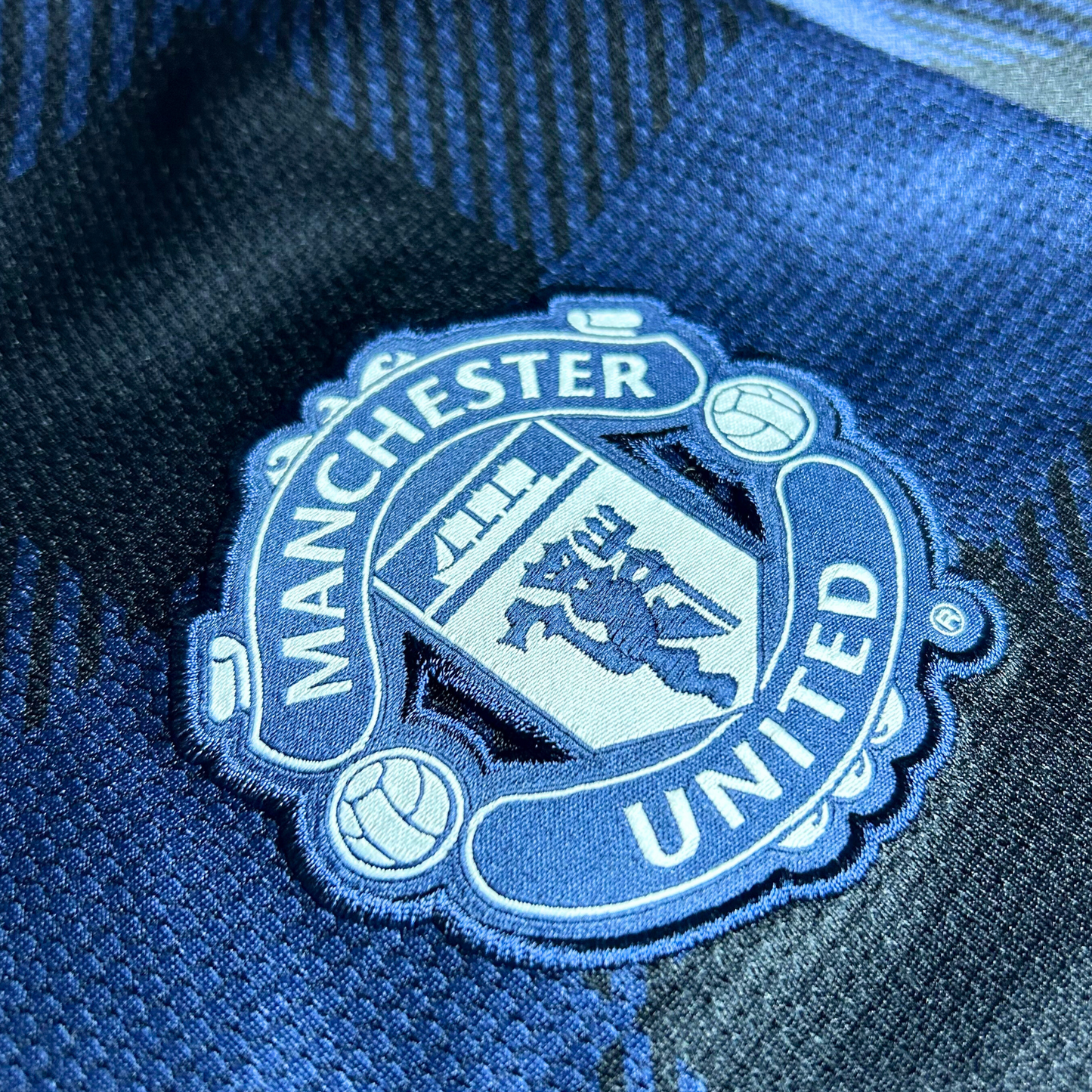 2013-14 Manchester United Away Shirt - S