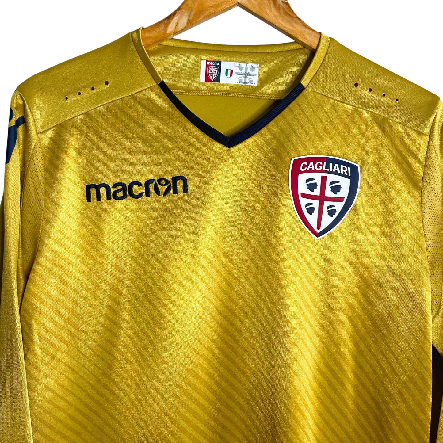 2018-19 Cagliari GK Shirt - M