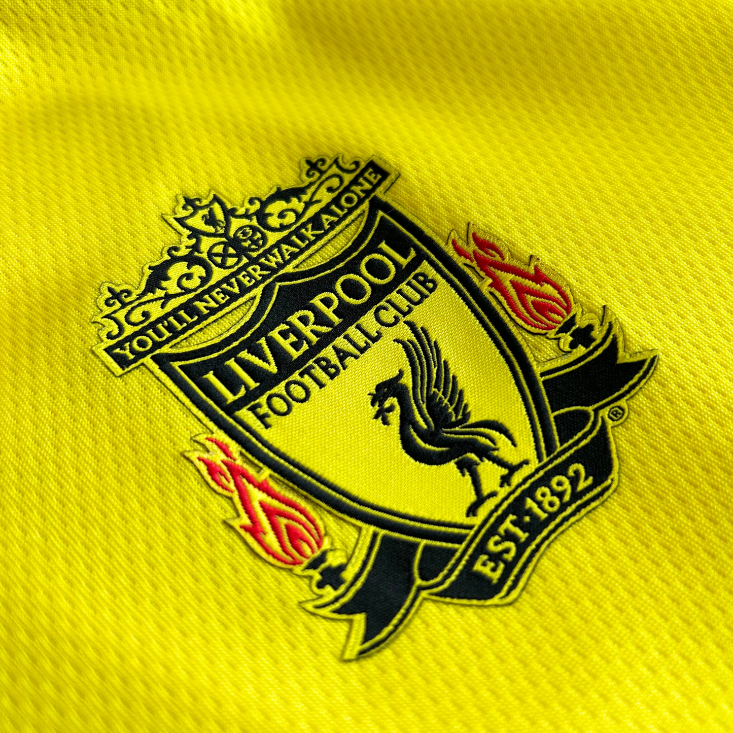 2010-11 Liverpool Polo Shirt - L