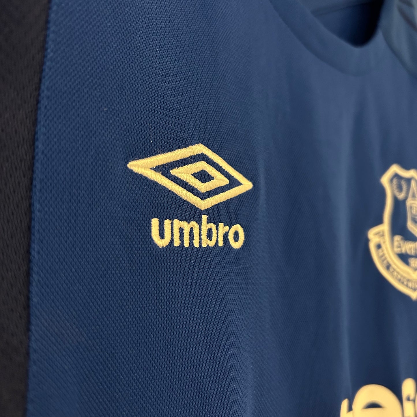 2017-18 Everton Home Shirt - Small