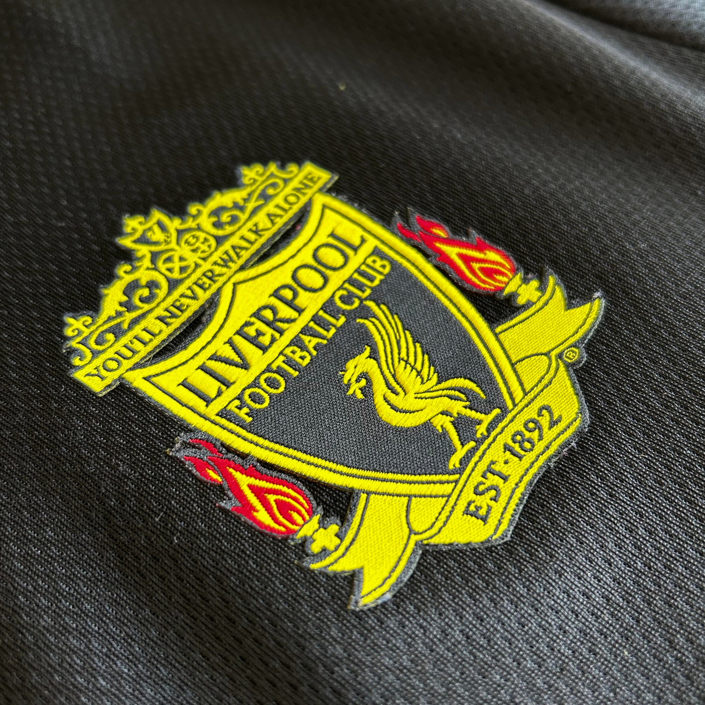 2010-11 Liverpool Polo Shirt - L