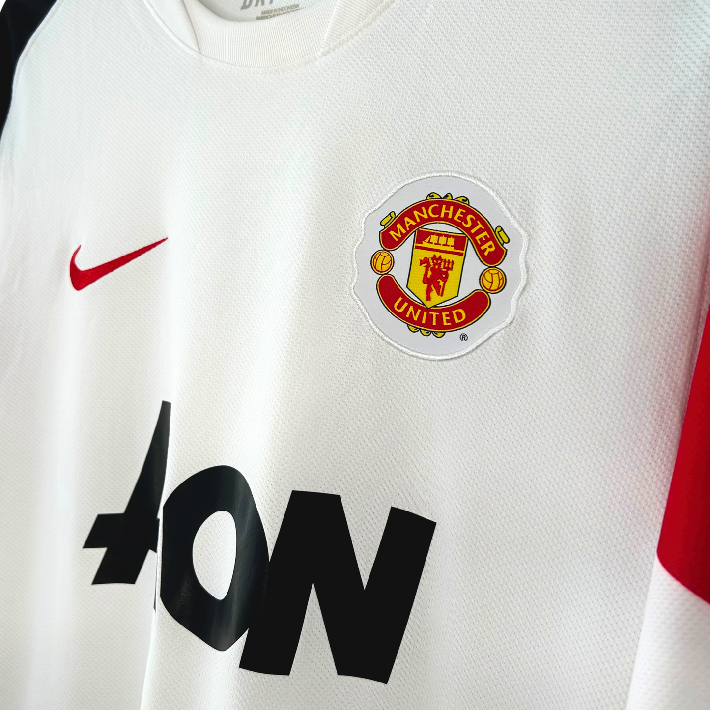 2010-11 Manchester United Away Shirt - XL