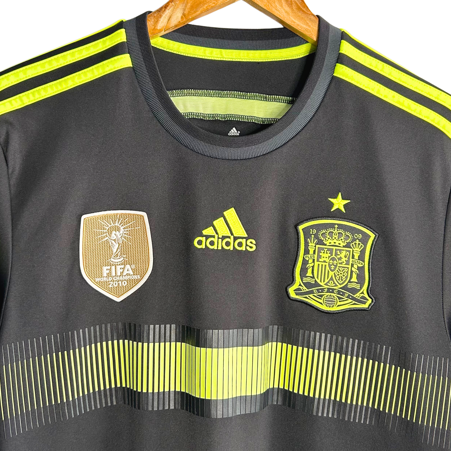 2014 Spain Away Shirt - M