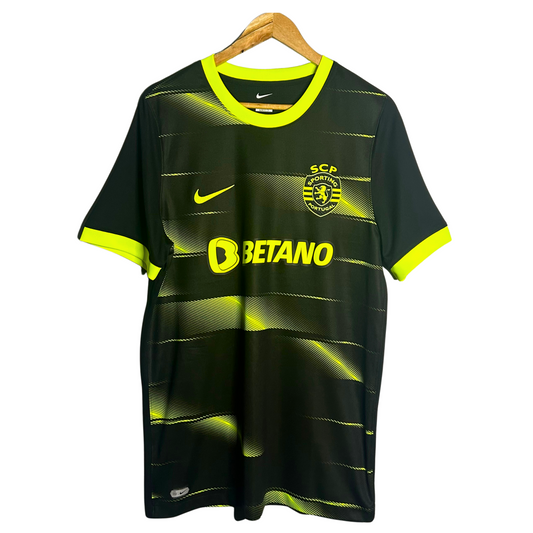 2022-23 Sporting CP Away Shirt - L