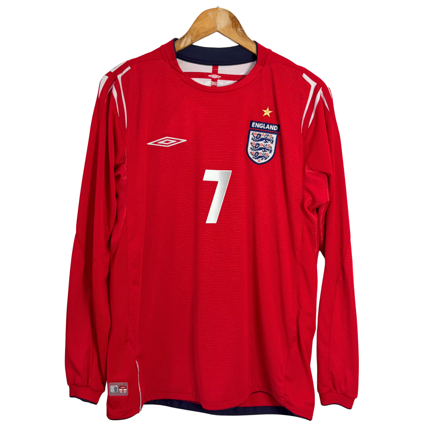 2004 England Away Shirt “Beckham 7” - M