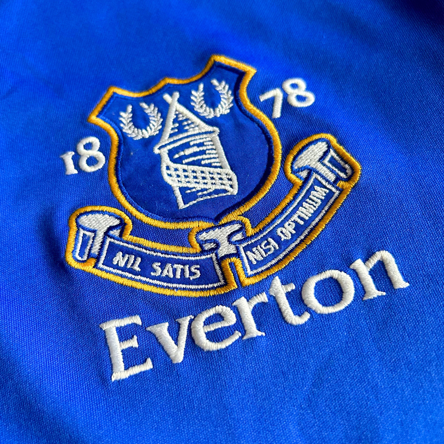 2009-10 Everton Home Shirt - L