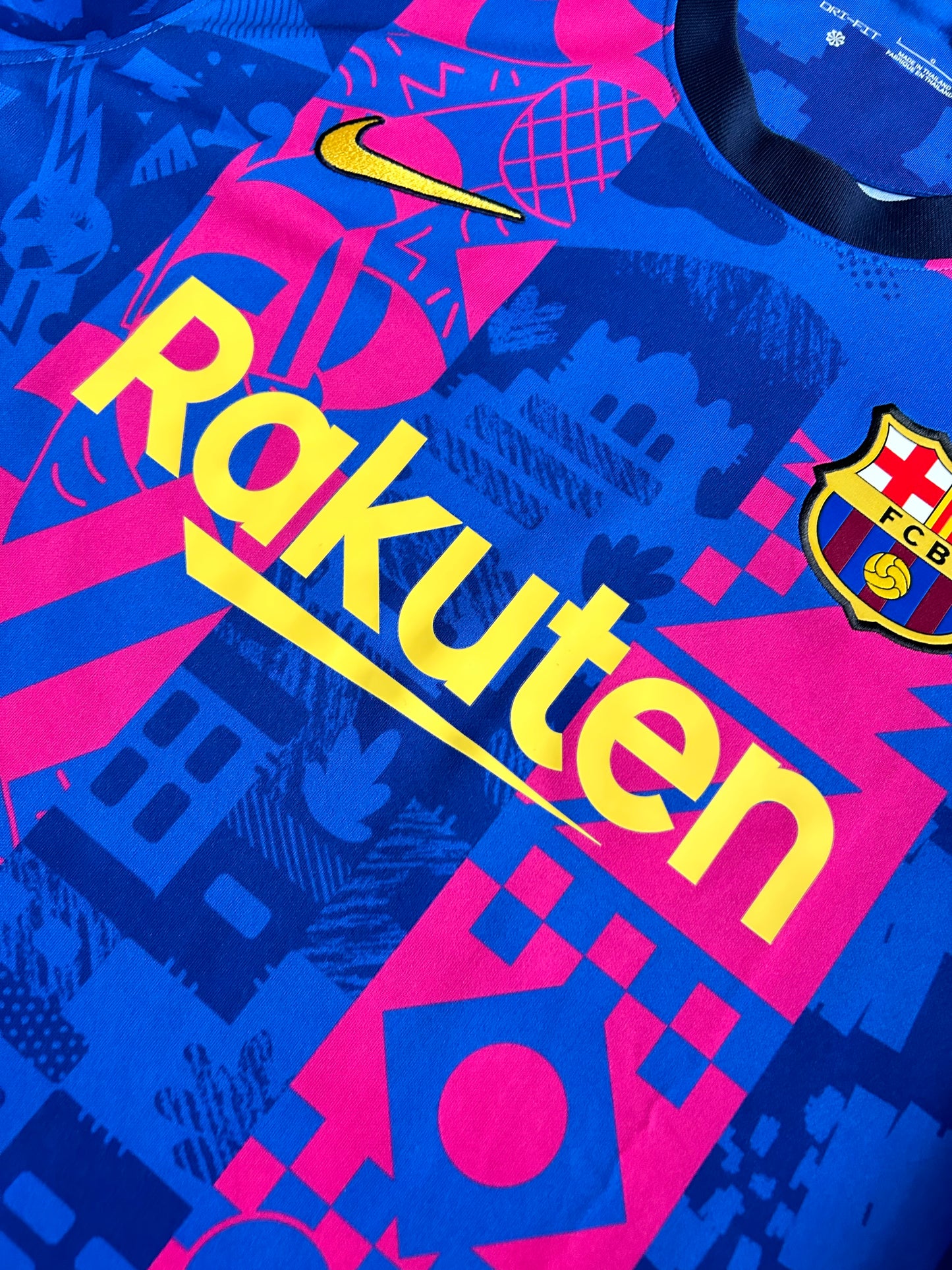 2021-22 Barcelona European Home Shirt - Excellent - Large - Aguero 19