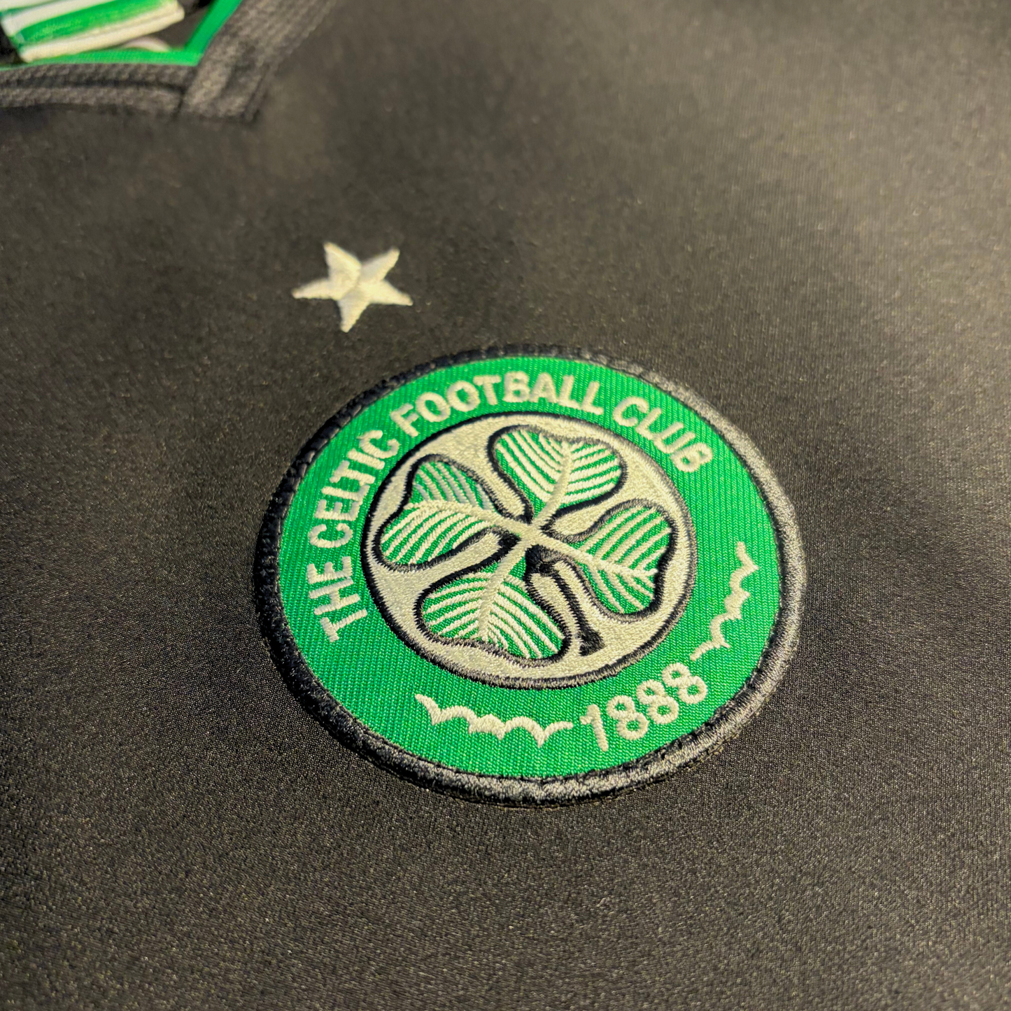 2005-06 Celtic Third Shirt “Keane 16” - L