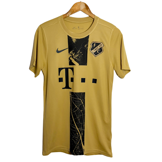 2021-22 Utrecht Third Shirt - S