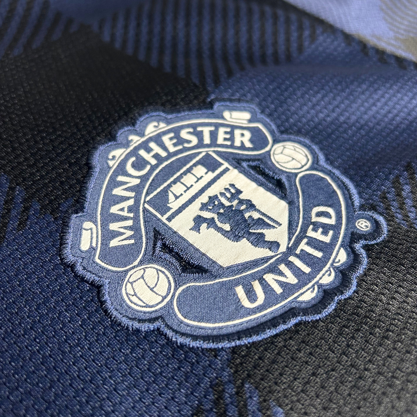 2013-14 Manchester United Away Shirt - M