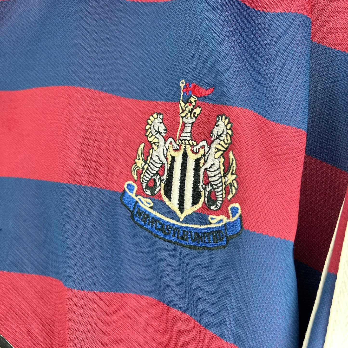 1995-96 Newcastle United Away Shirt - Medium