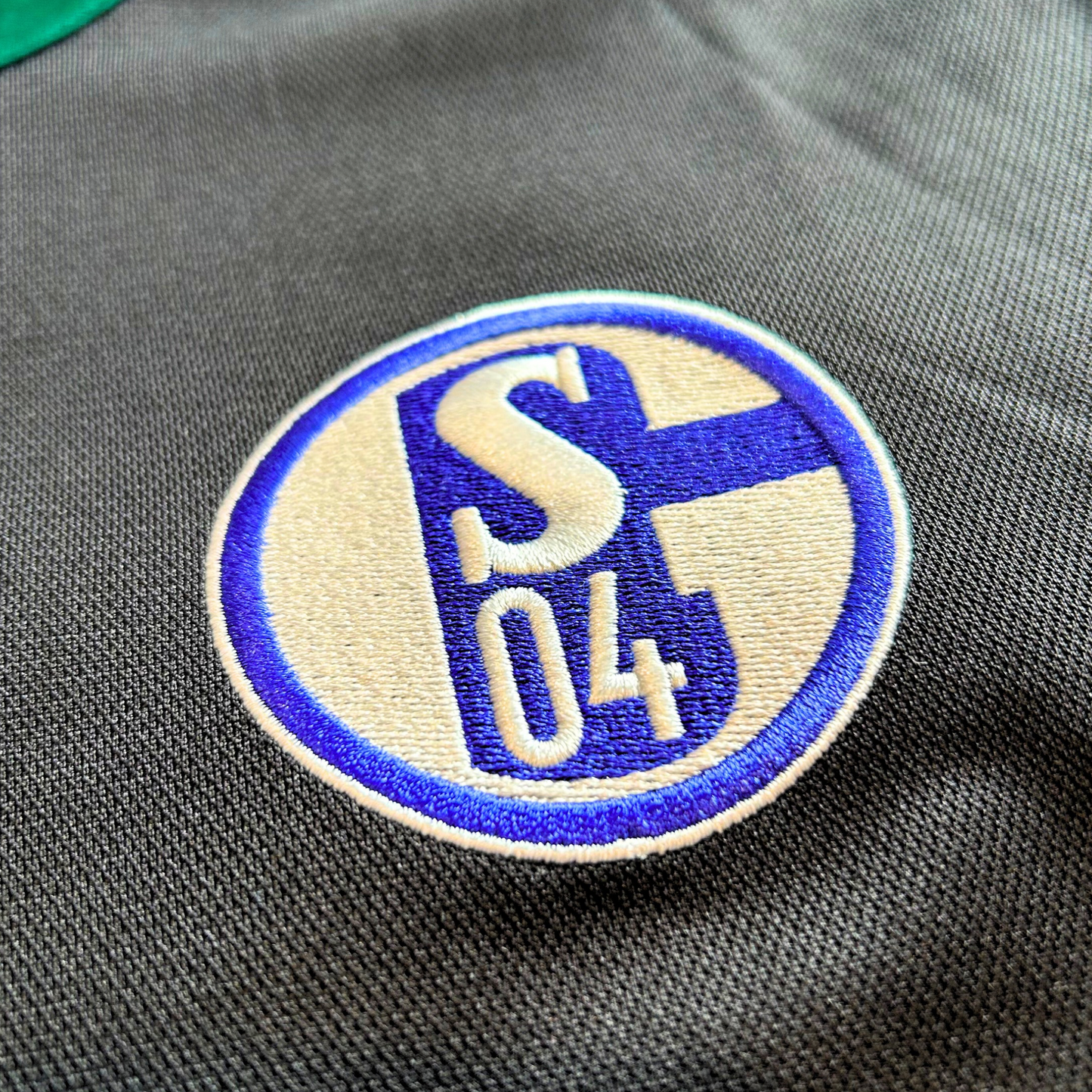 2017-18 Schalke Third Shirt - M