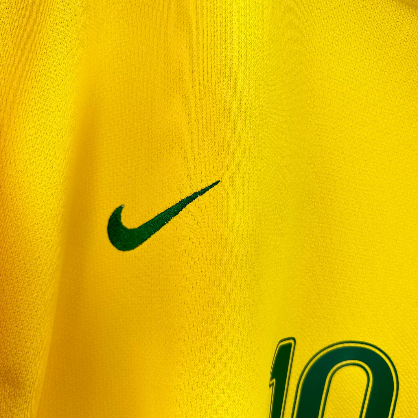 2006 Brazil Home Shirt - XL - Ronaldinho 10