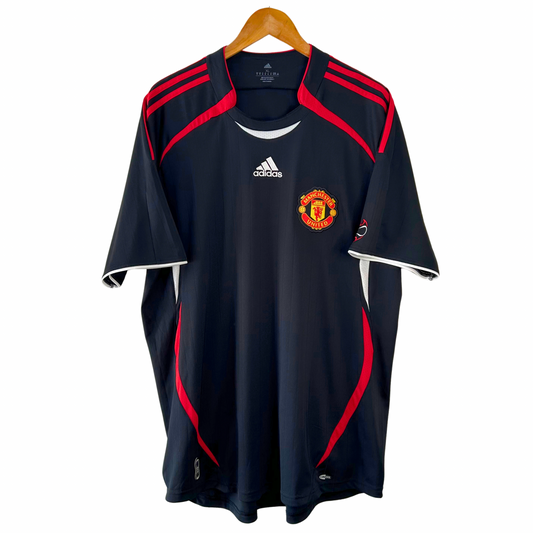 2021-22 Manchester United Teamgeist Training Shirt - XL