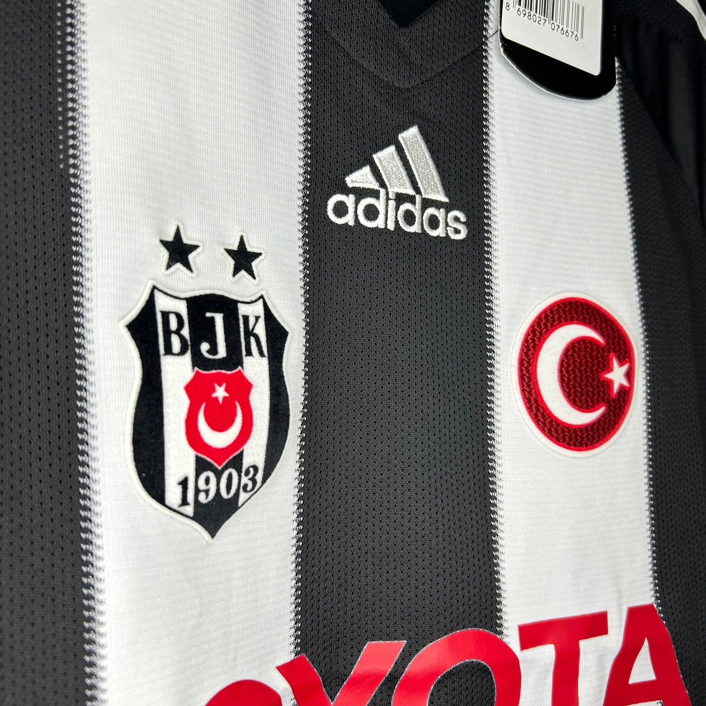 2011-12 Besiktas Away Shirt BNWT - Small