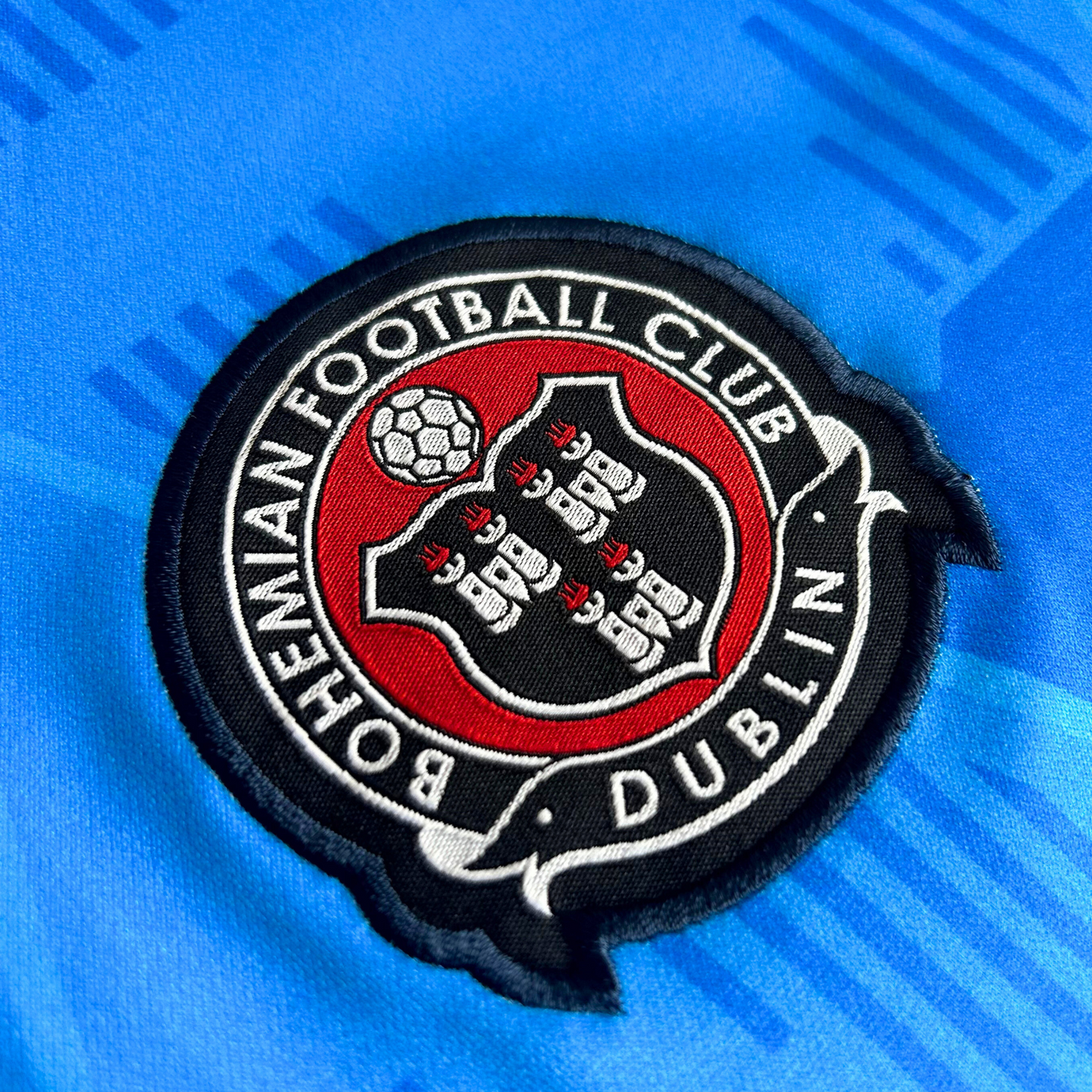 2025 Bohemian FC x Oasis FAI Cup Shirt - XL (tight fit)