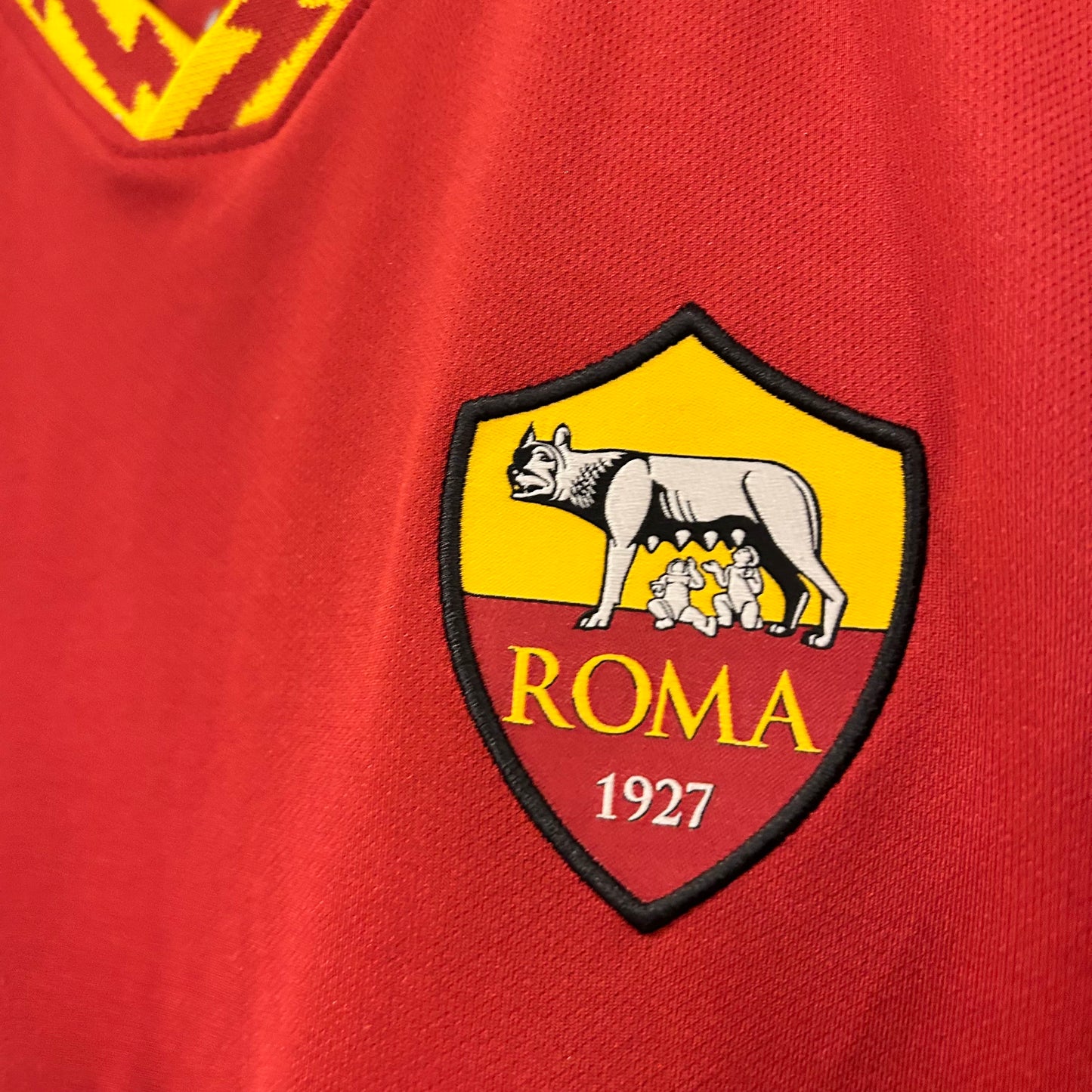 2019-20 Roma Home Shirt - De Rossi 16 (Final Game Sleeve Patch) - Large