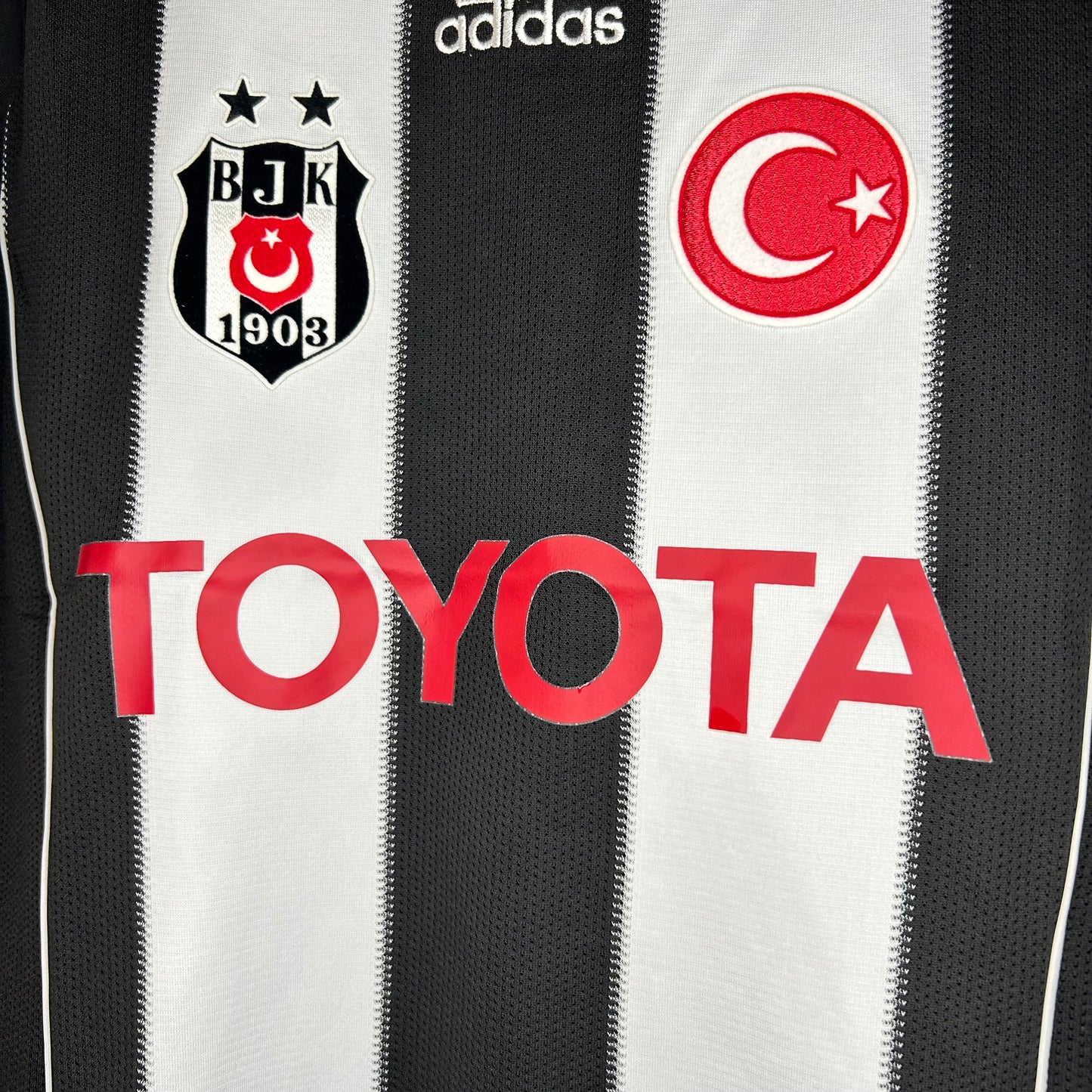 2011-12 Besiktas Away Shirt BNWT - Small