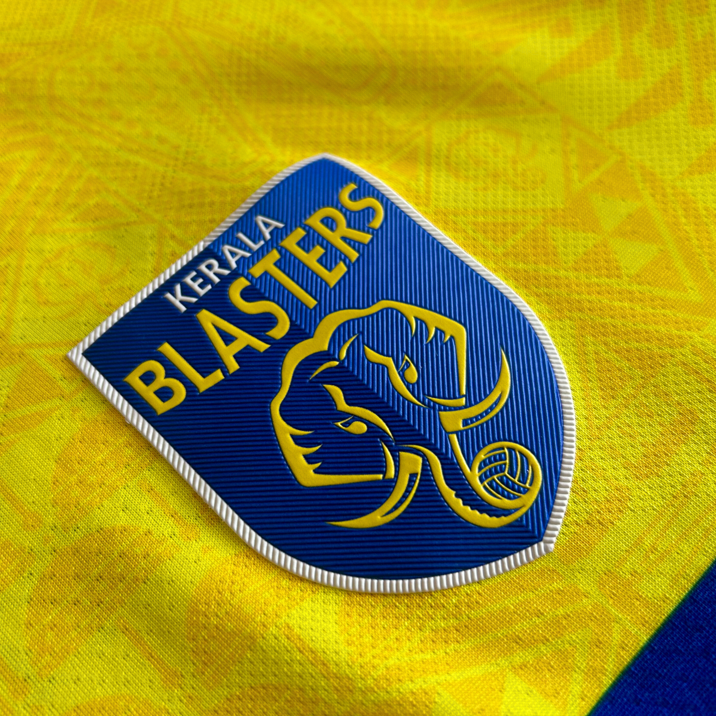2022-23 Kerala Blasters Home Shirt - L