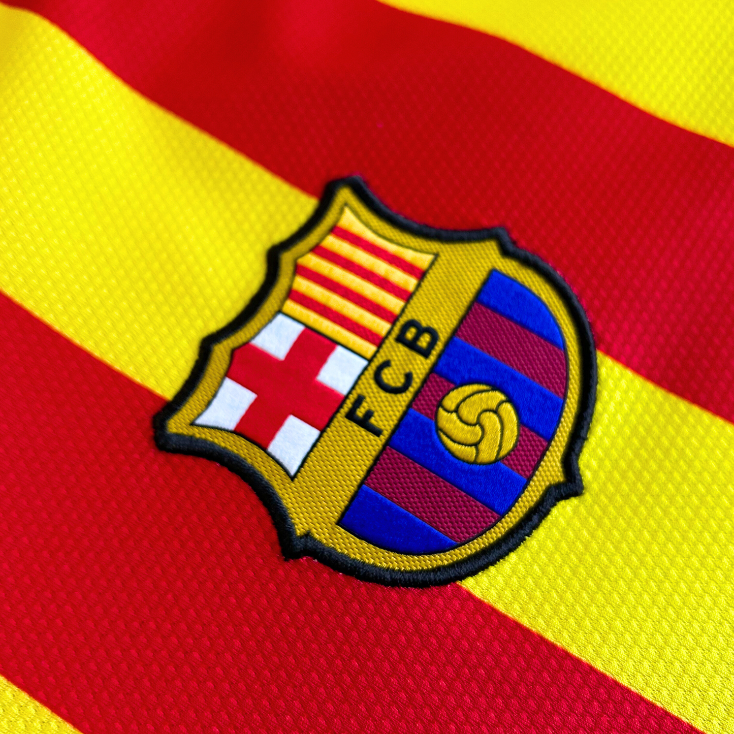 2013-14 Barcelona Away Shirt “Messi 10” - L