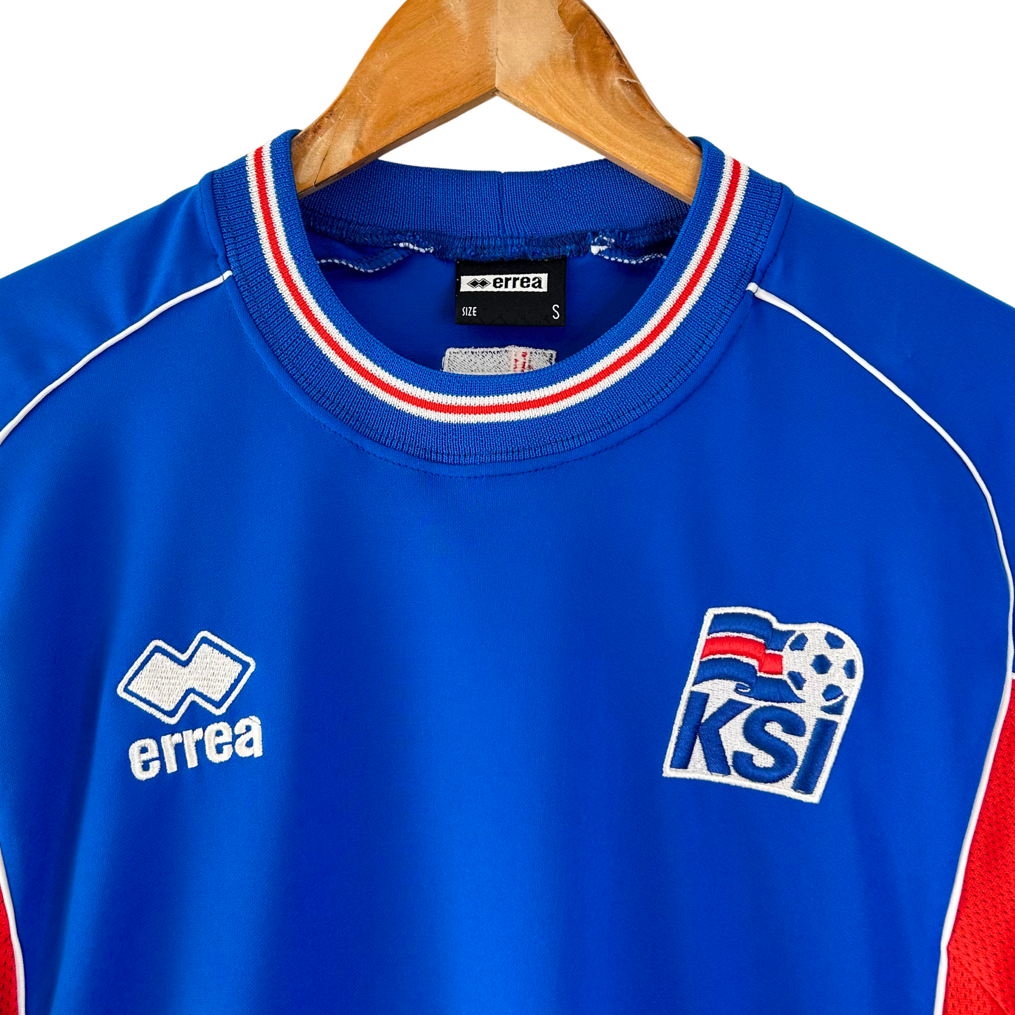 2004 Iceland Home Shirt - S