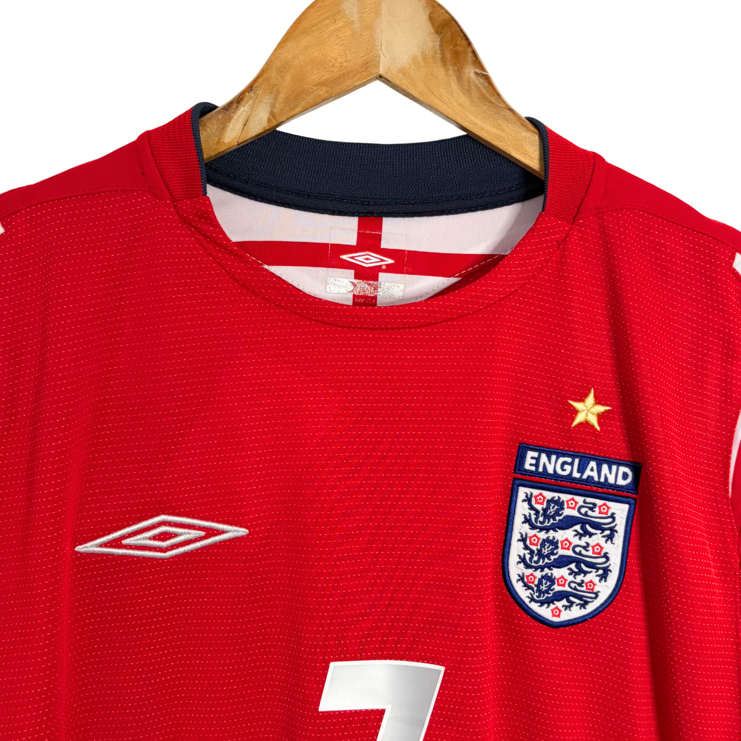 2004 England Away Shirt “Beckham 7” - M