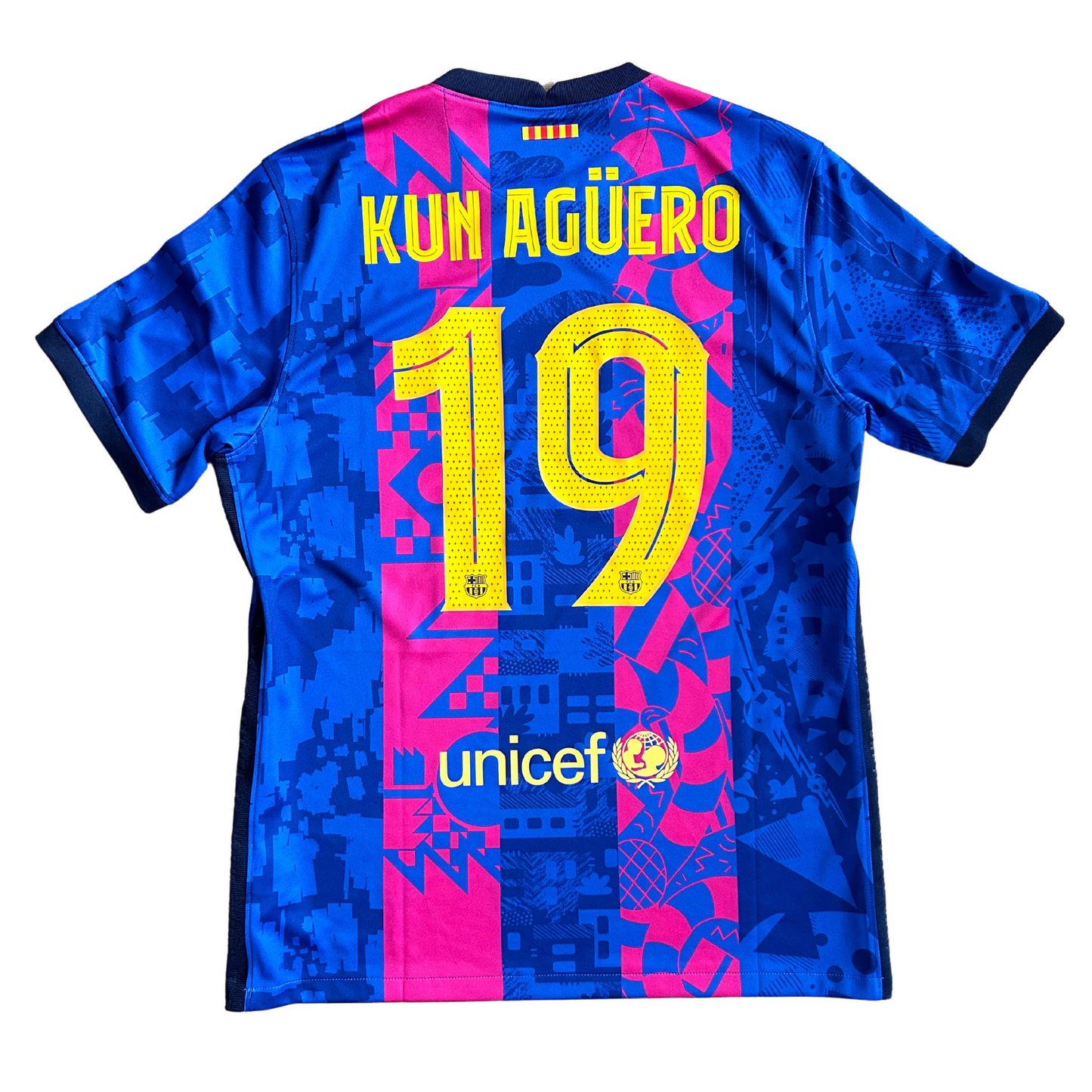 2021-22 Barcelona European Home Shirt - Excellent - Large - Aguero 19