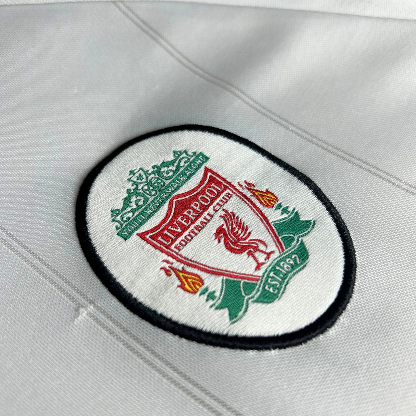 2003-04 Liverpool Away Shirt - L