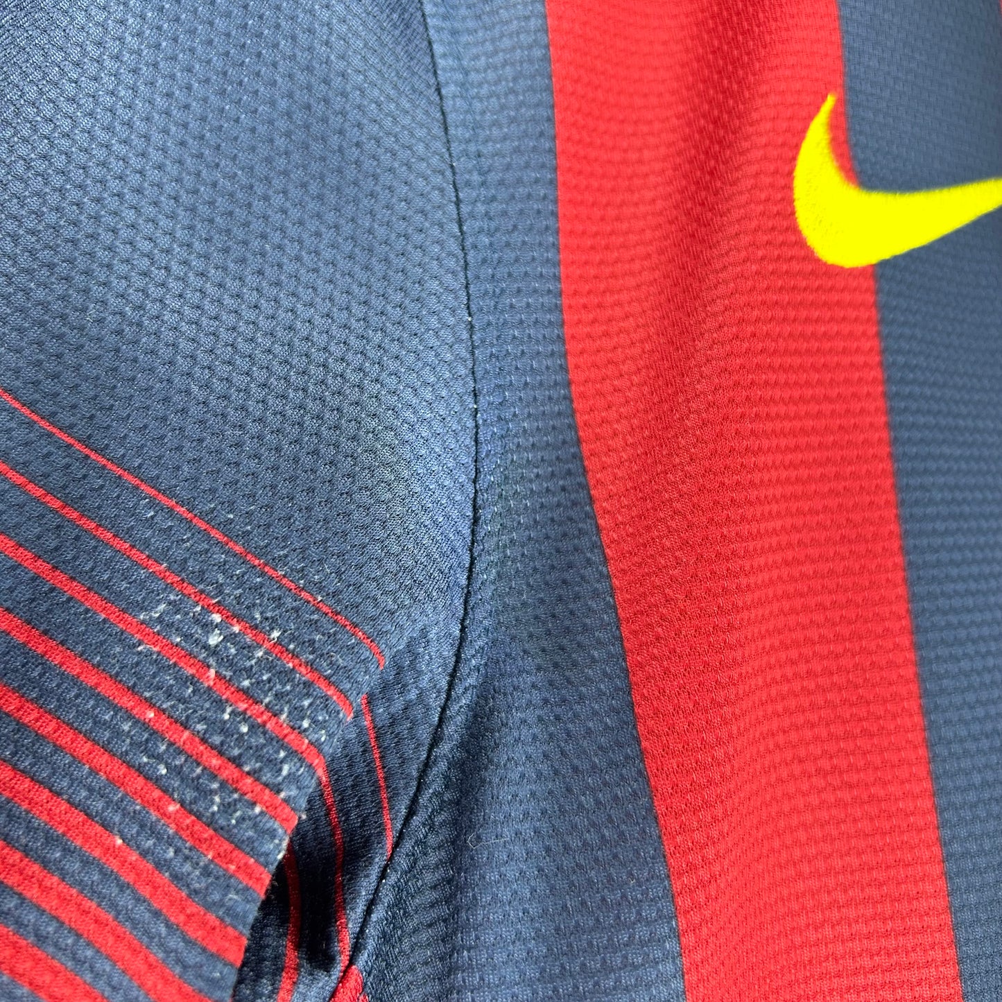 2013-14 Barcelona Sponsorless Home Shirt - Small - Messi 10