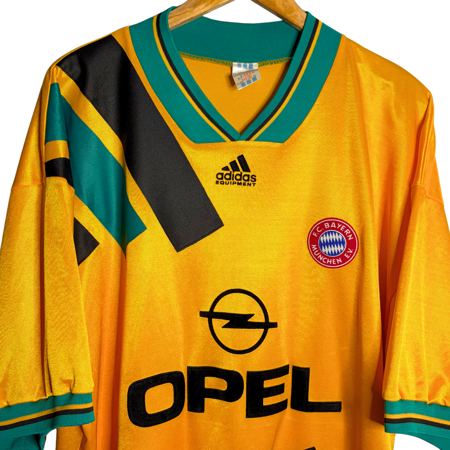 1993-96 Bayern Munich Away Shirt - XL