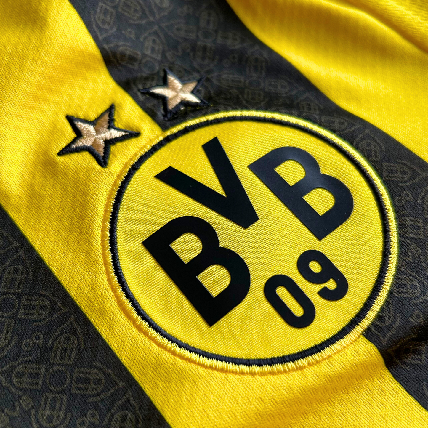 2022-23 Borussia Dortmund Home Shirt - M