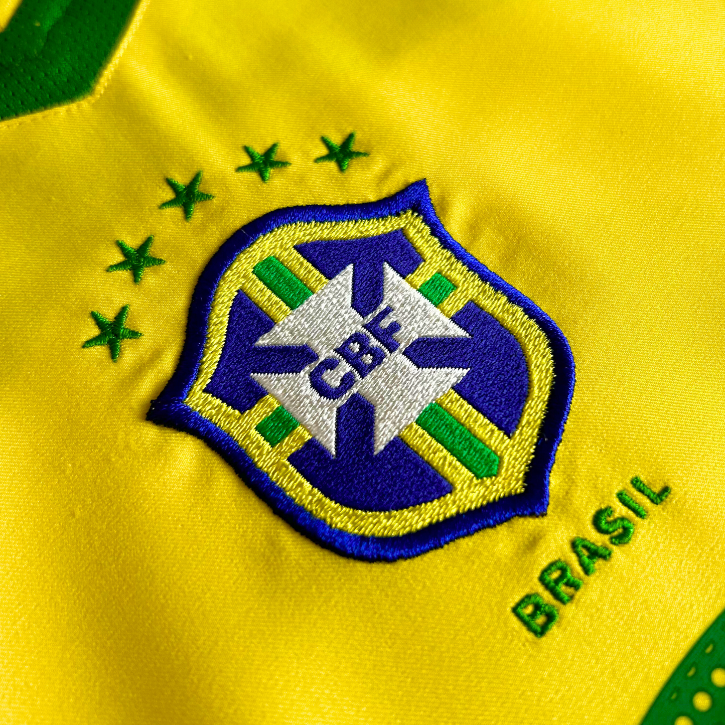 2004 Brazil Home Shirt “Ronaldo 9” - L