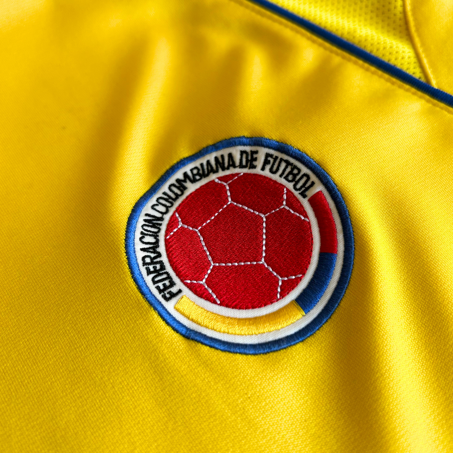 2009 Colombia Home Shirt - M