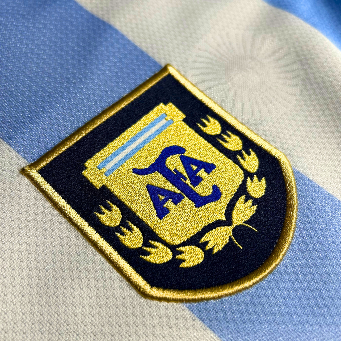 1999 Argentina Home Shirt “Batistuta 9” - L