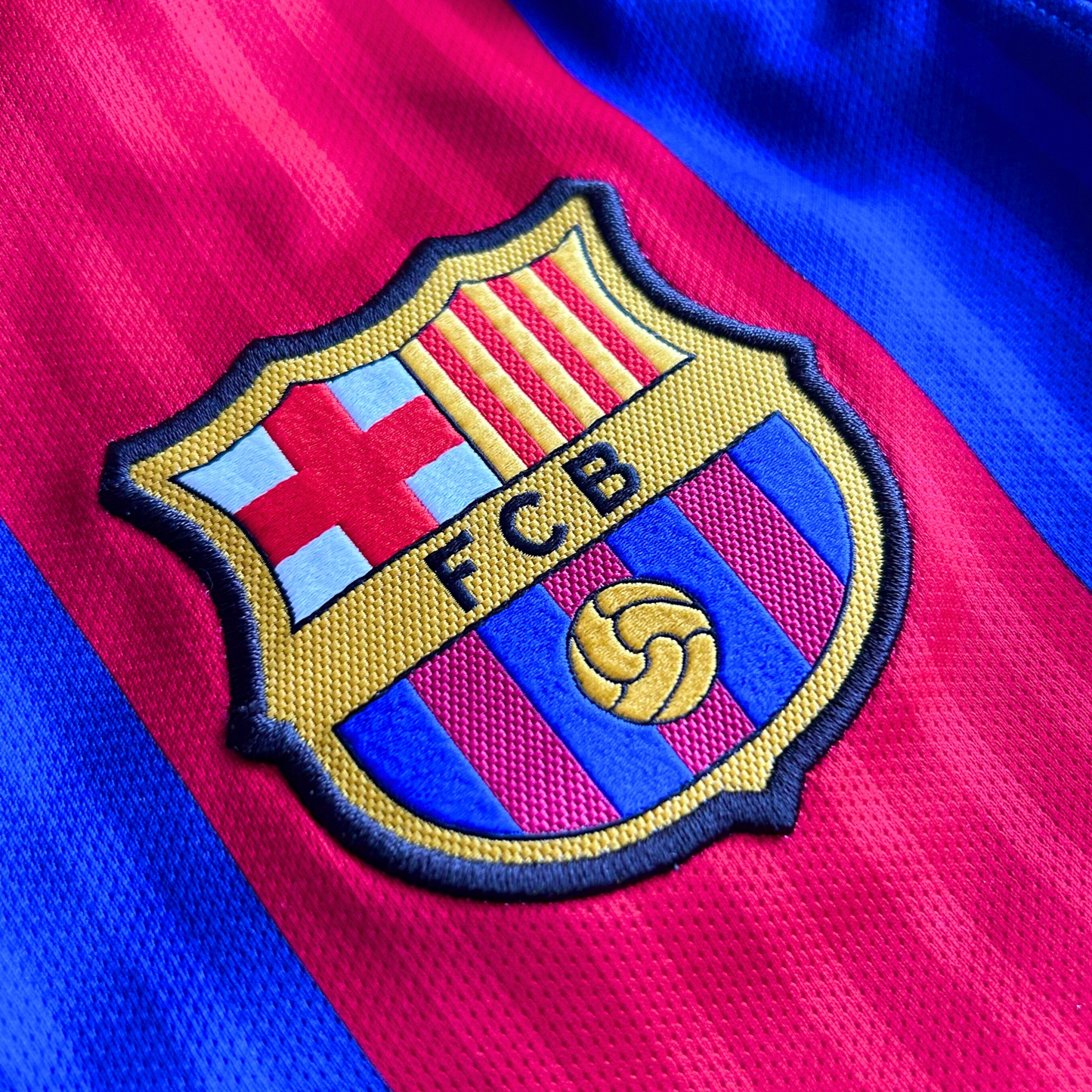 2016-17 Barcelona Home Shirt - S