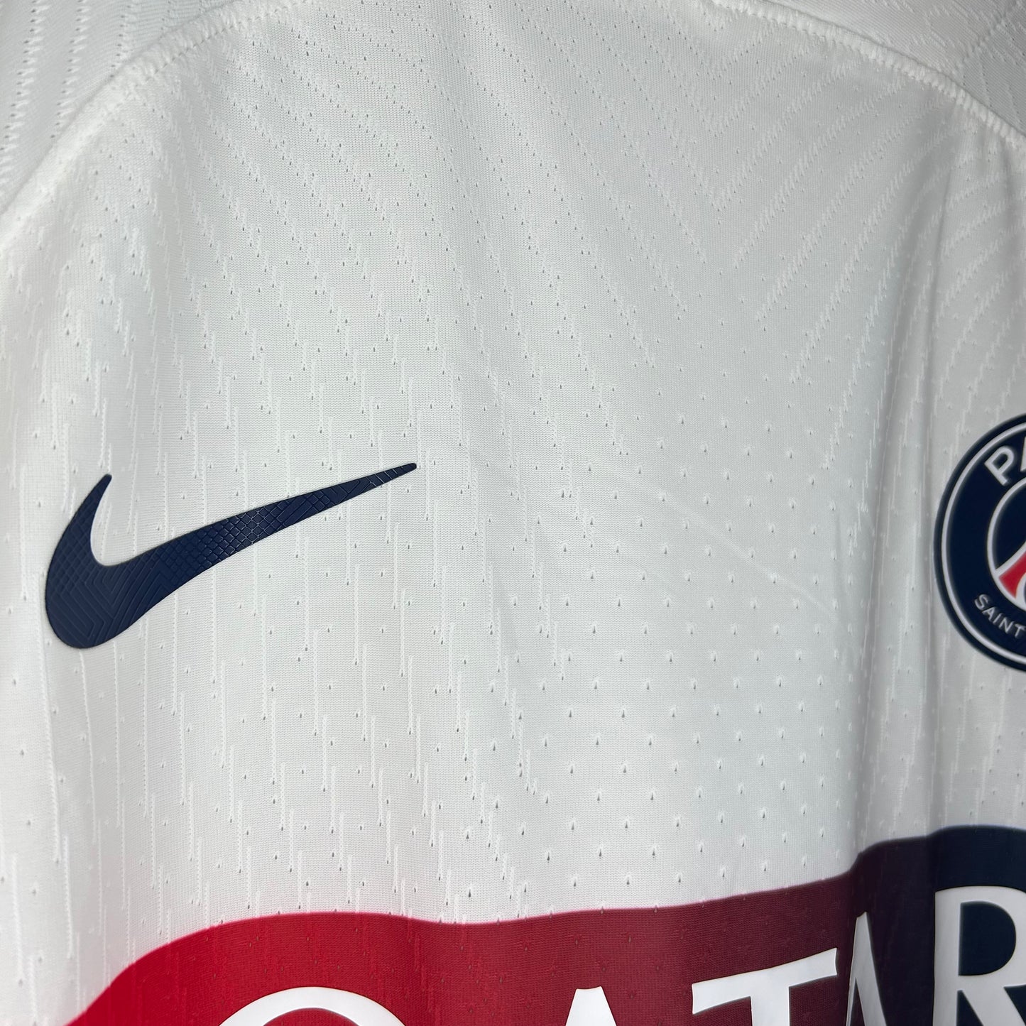 2023-24 PSG Player-Spec Away Shirt BNWT - Large - Mbappe 7