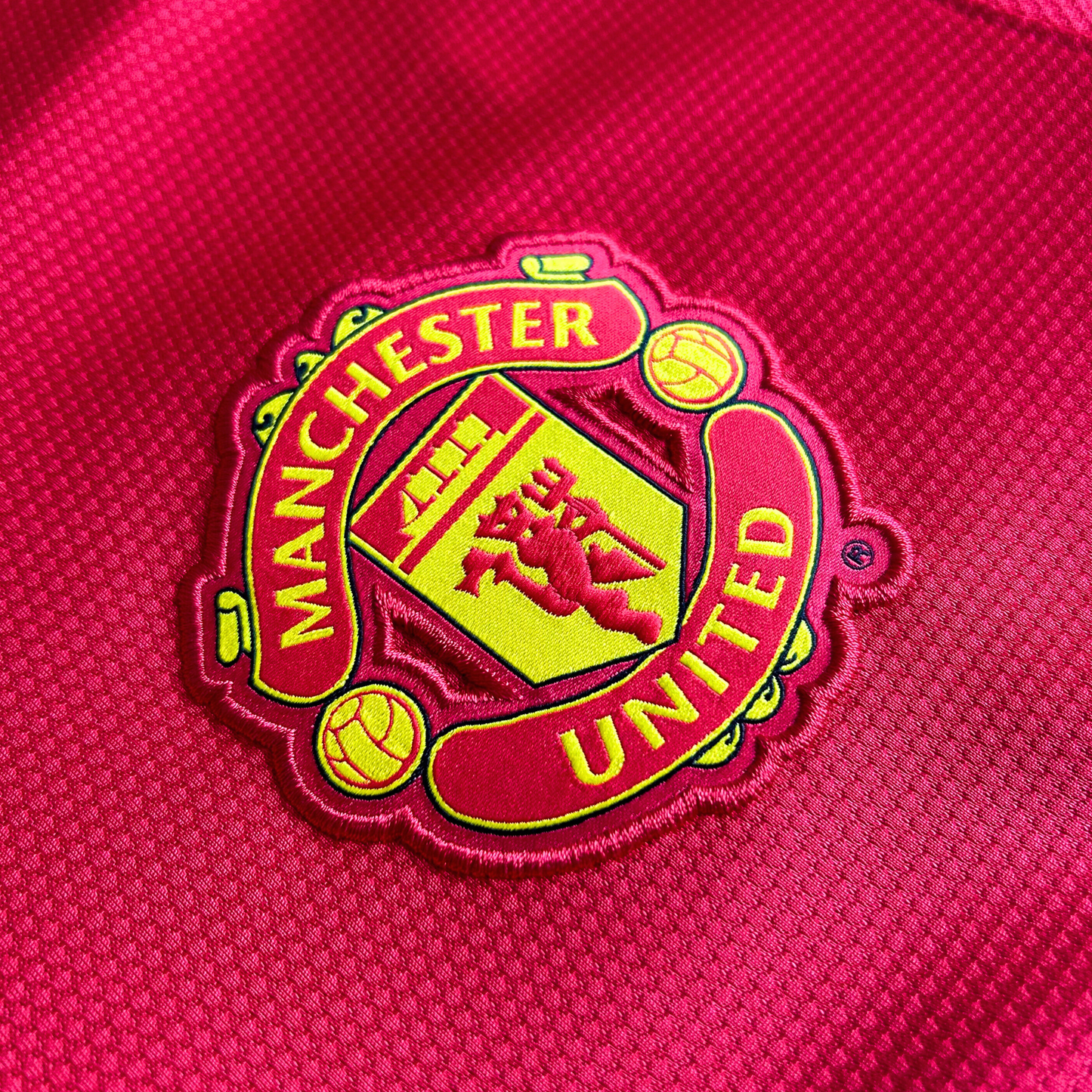 2013-14 Manchester United Home Shirt “Mata 8” - M