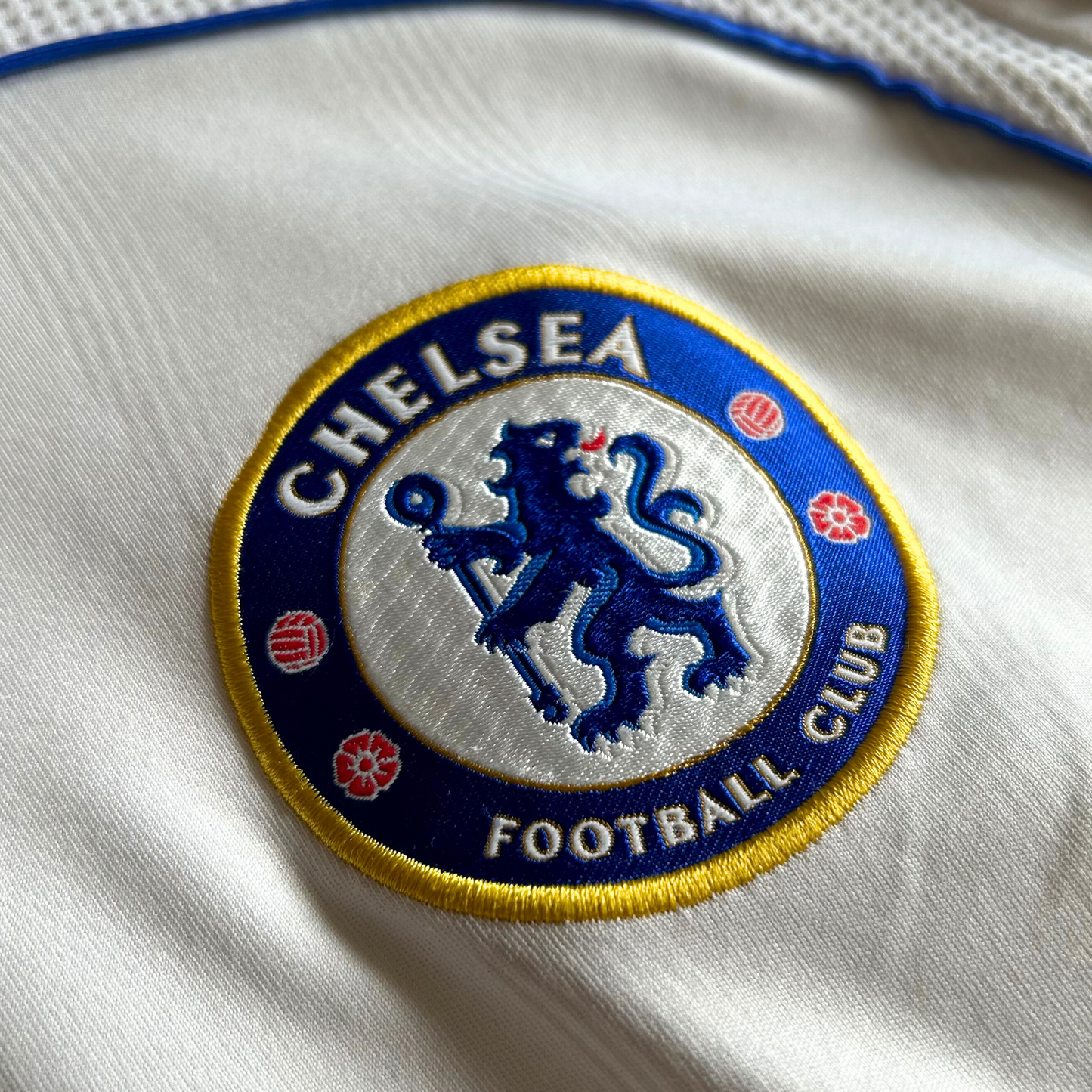 2006-07 Chelsea Away Shirt - M