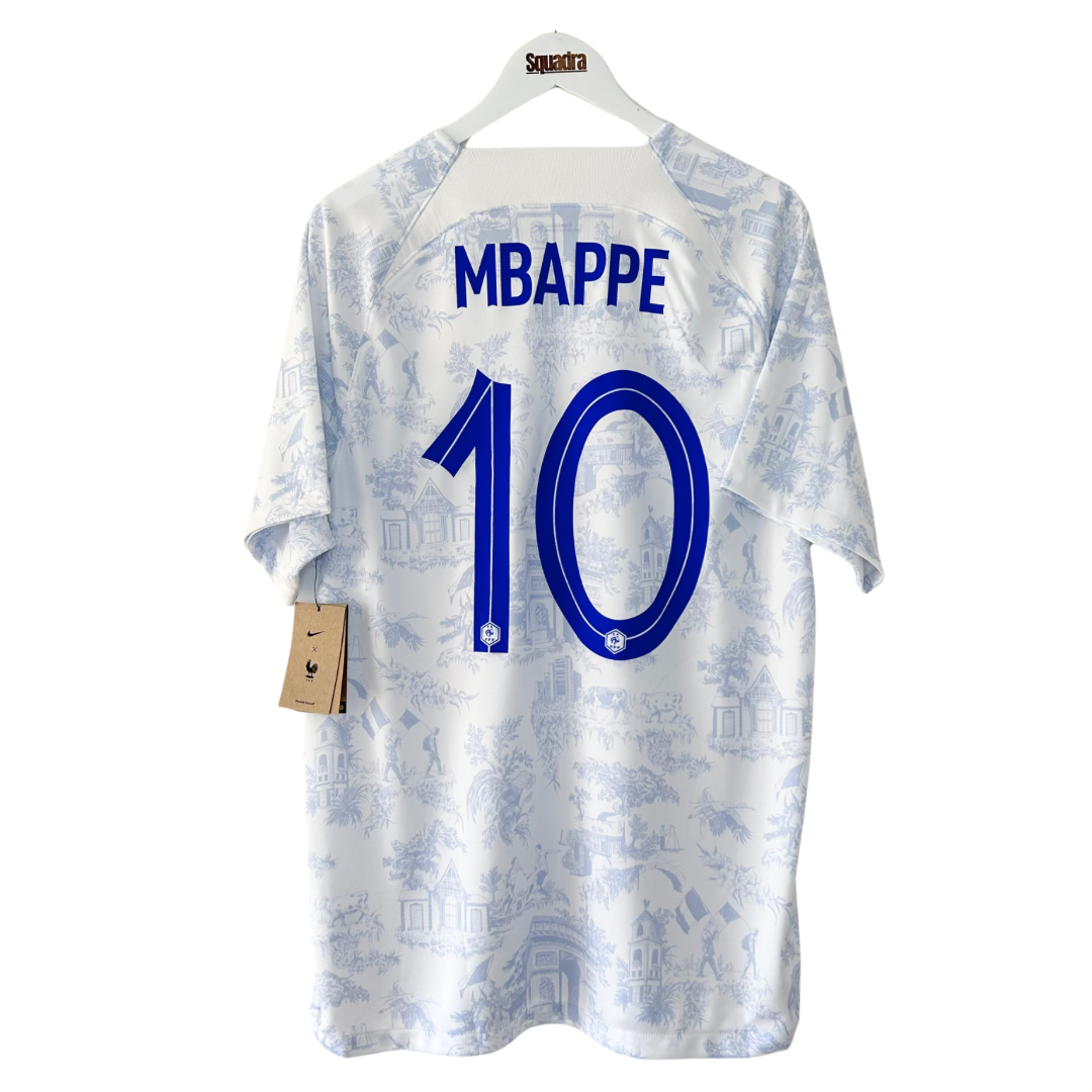 2022 France Away Shirt BNWT - Mbappe 10